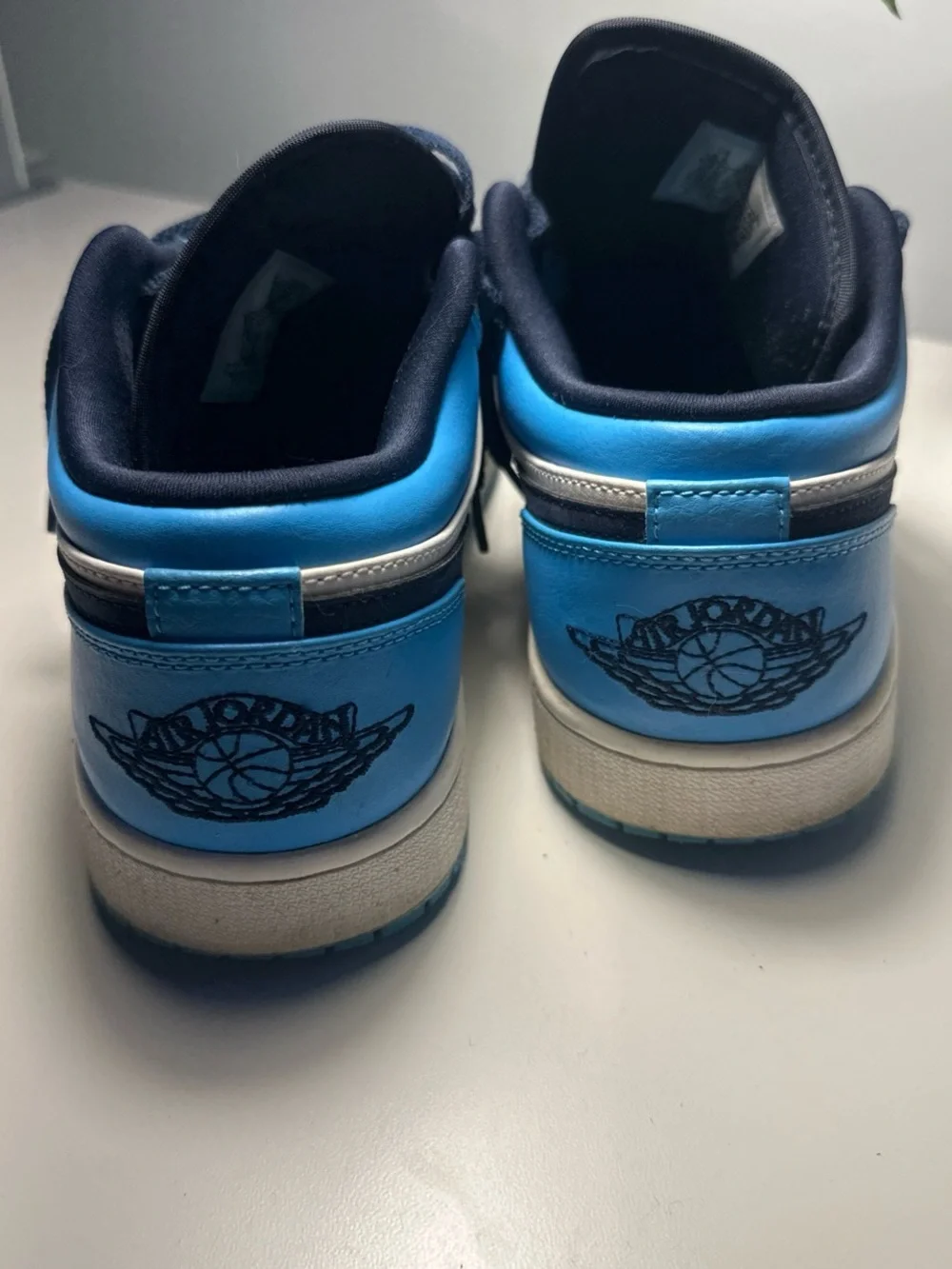 Jordan’s Low Top Sneakers in Blue